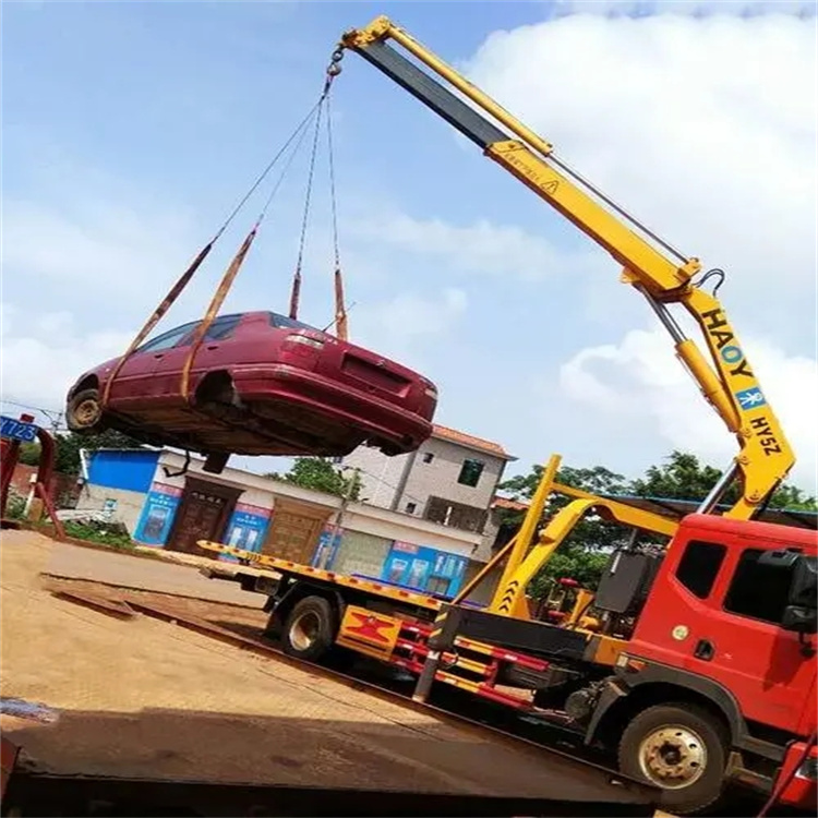 绵阳吊车吊汽车的正确方法